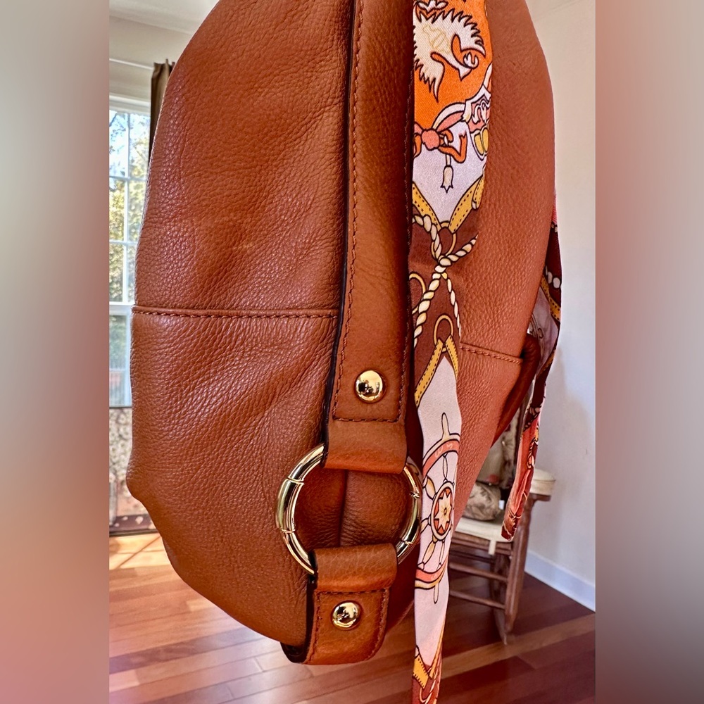 Michael Kors Fulton Camel Leather Shoulder Bag with 3 Accent Scarves - Picture 4 of 14